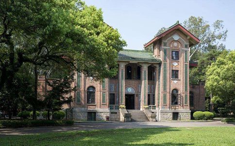 中山大学主考专业培训招生行政管理要考几科?(图1) 中山大学主考专业培训招生行政管理要考几科?(图1)